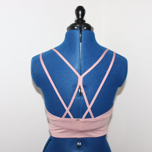 PINK Active Victoria’s Secret sports bra ultimate lightly lines Gym to Swim - Picture 2 of 3